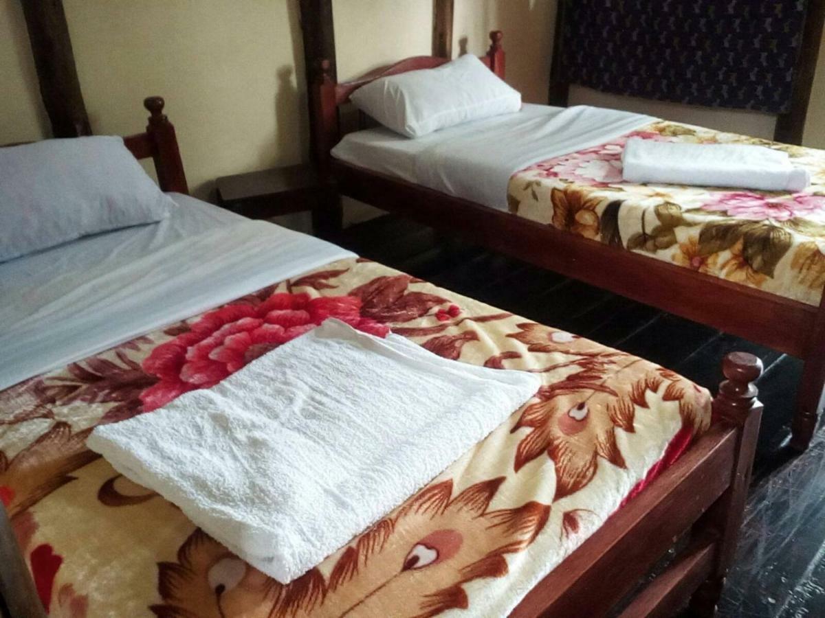 Bed and Breakfast Ruhija Community Rest Camp Kabale Экстерьер фото